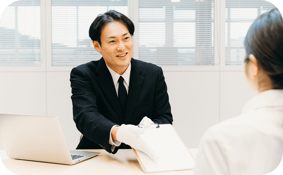 最終査定額をご連絡ご提示しているイメージ