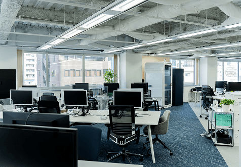 システム会社のオフィス風景イメージ